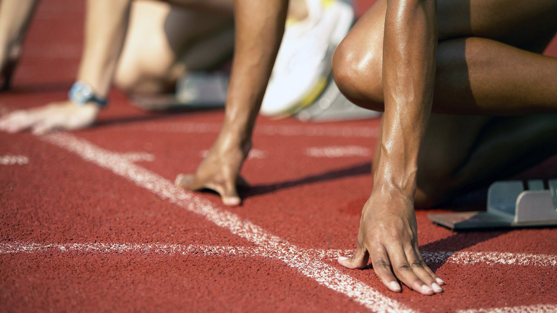 世界杯：家庭投影仪与音响成为短期销售冠军 “客厅球场”概念盛行